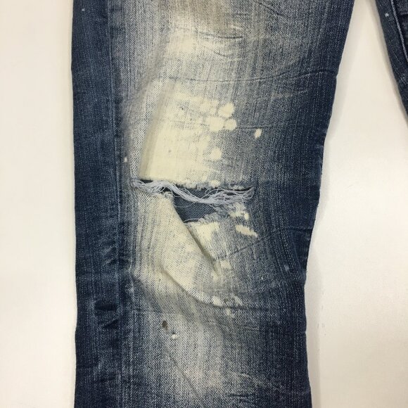 BEBE Medium Wash Bleached Distressed Ripped Knee 5 Pocket Skinny Jeans - Picture 7 of 13